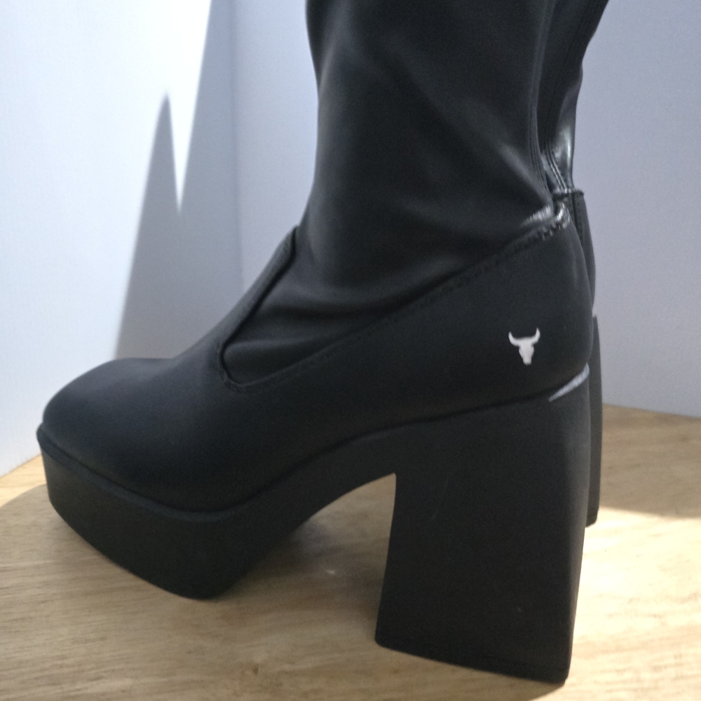 Windsor Smith Black Knee-High Platform Heeled Boots - Picture 11 of 14